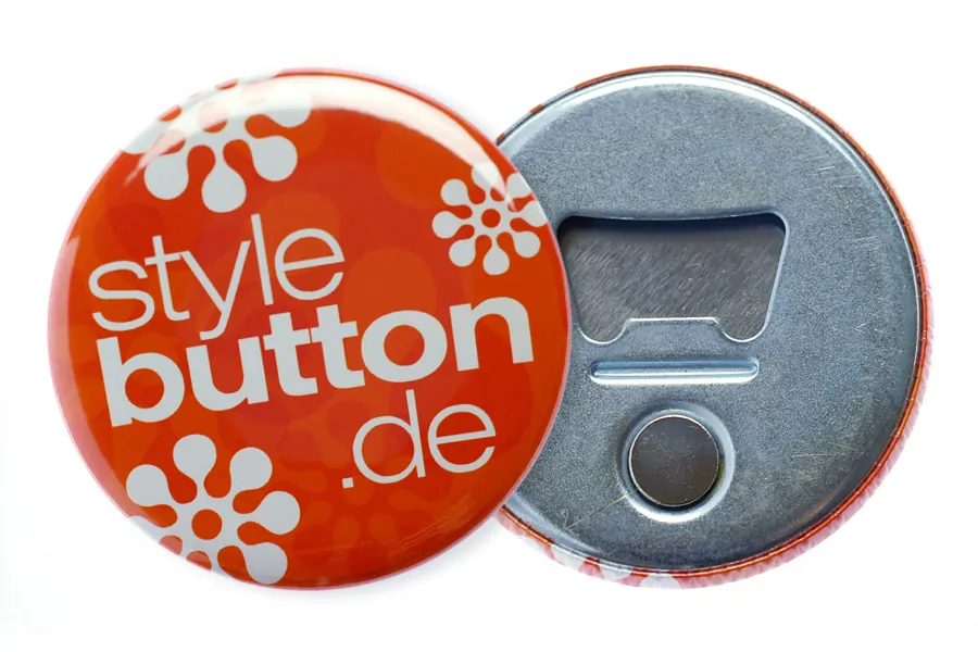 Button 56 mm mit Flaschenöffner und Magnet