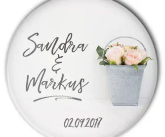 Hochzeit Button Mod. 37: Rosen in Zinkeimer mit Namensaufdruck