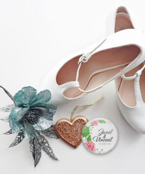 Hochzeitbutton #38 zur Heirat mit Brautschuhen