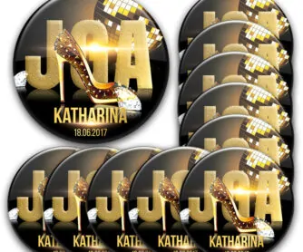 Gold und glamour: JGA Buttons für Frauen mit Stil und Chic
