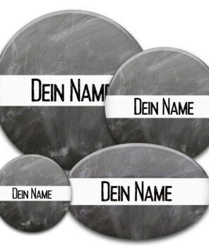 Namensbuttons im Design einer Kreidetafel bedrucken lassen