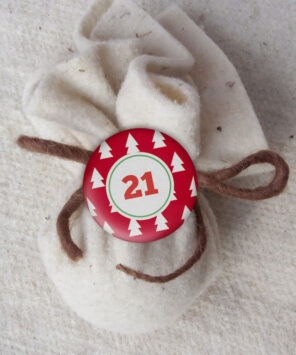 XMAS2 Kalender Button an Säckchen