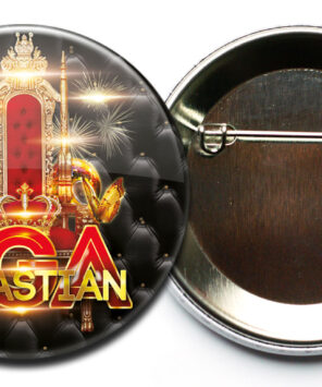 Modell 25 mit Name individualisiert und Nadelverschluss