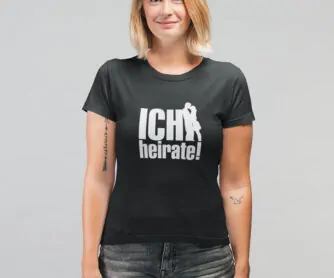 lächelnde Frau schwarzes Shirt ich heirate T71