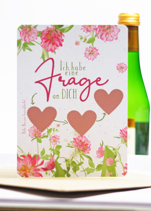 Die Rubbelkarte mit den 3 Rubbelherzen ist eine tolle Möglichkeit, Deine Freundin bei einem Sekt zu fragen, ob Sie Deine Trauzeugin werden möchte.