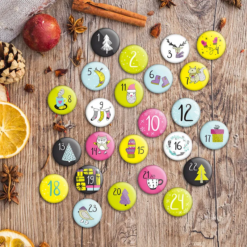 24 Stück weihnachtliche Zahlenbuttons zum Basteln von Weihnachtskalendern
