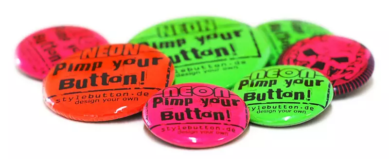 Beispiele für Buttons in Neon 1/0 Druckqualität