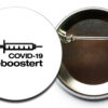 Covid-19 geboostert Button mit Sicherheitsnadel