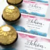 Pralinen schick verpackt: Pralinenkarten als individuelles Gastgeschenk